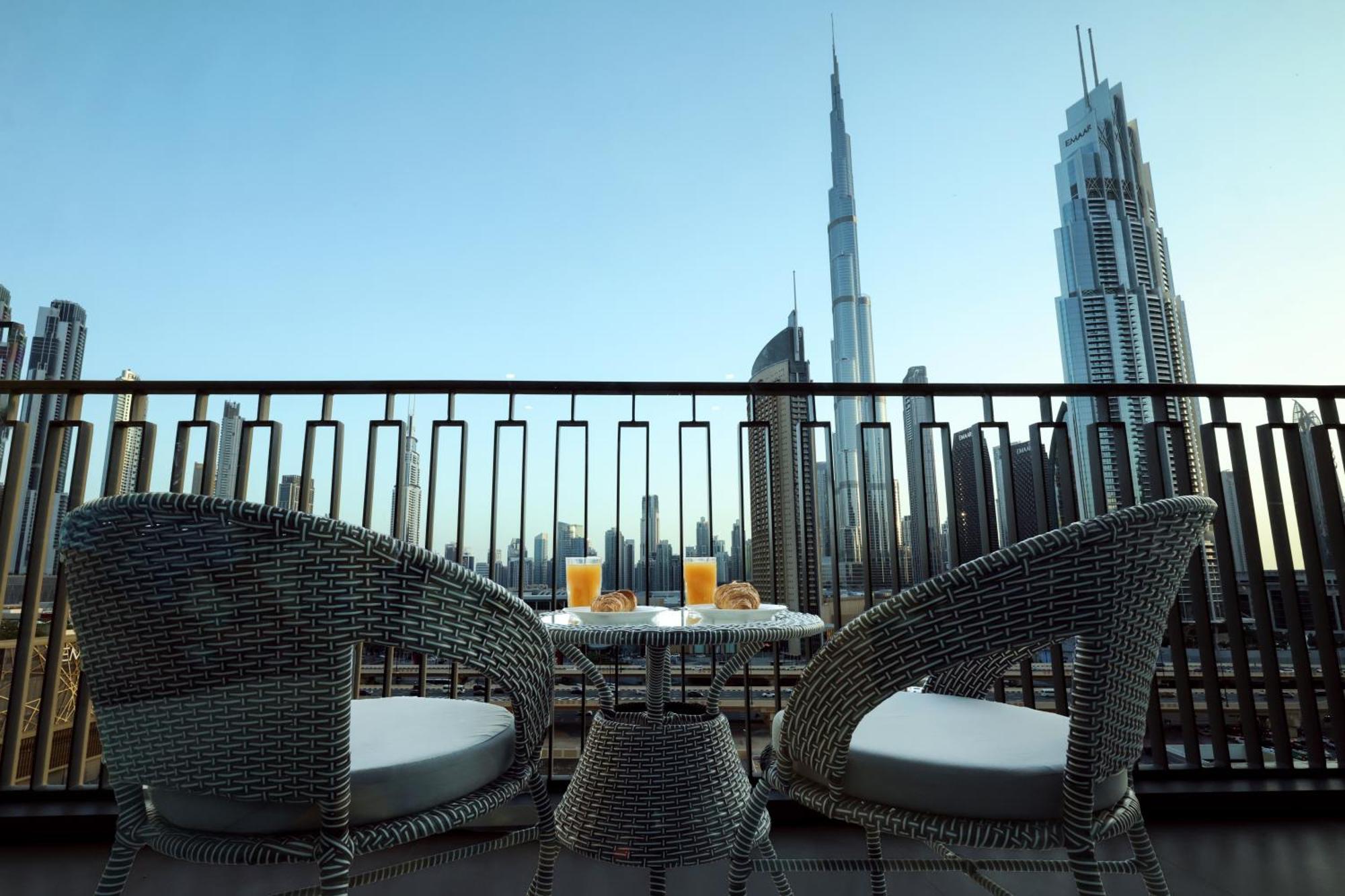 Stunning Burj View Dubai Mall Access Infinity Pool Apartment Exterior photo