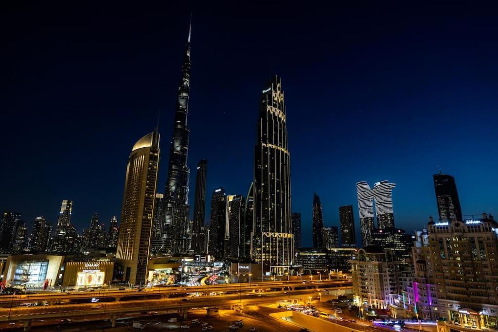 Stunning Burj View Dubai Mall Access Infinity Pool Apartment Exterior photo